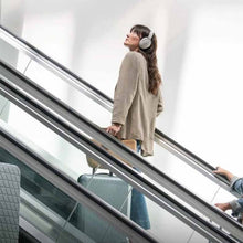 Load image into Gallery viewer, BOSE wireless noise cancelling Bluetooth headset (Ready Stock)