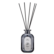 Load image into Gallery viewer, O&#39;tanic English Oak and Red Currant Reed Diffuser - 150ml (Ready Stock)