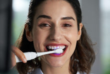 Load image into Gallery viewer, Dr. Quorum Whitening Electric Toothbrush
