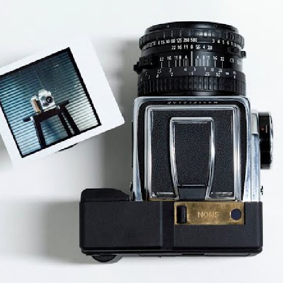 Dos Instax Square Pour Hasselblad – Compatible 500CM, 503CW, SWC, Etc. – Film Instantané Carré